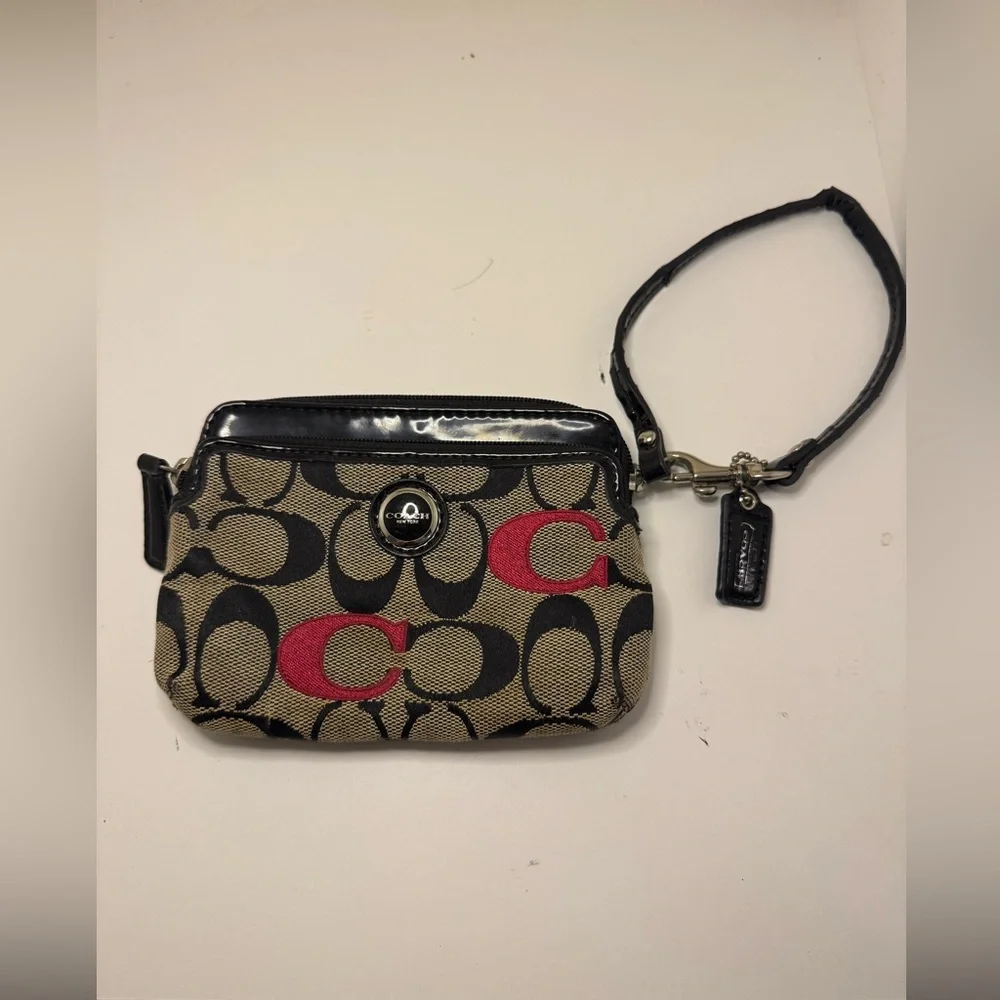 Coach Madison Wristlet Wallet Tan and Red